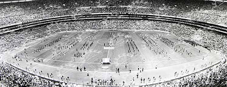 México 1971 - Inauguración en el estadio Azteca
